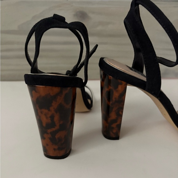 White House Black Market Black and Cream Heels - Picture 5 of 8